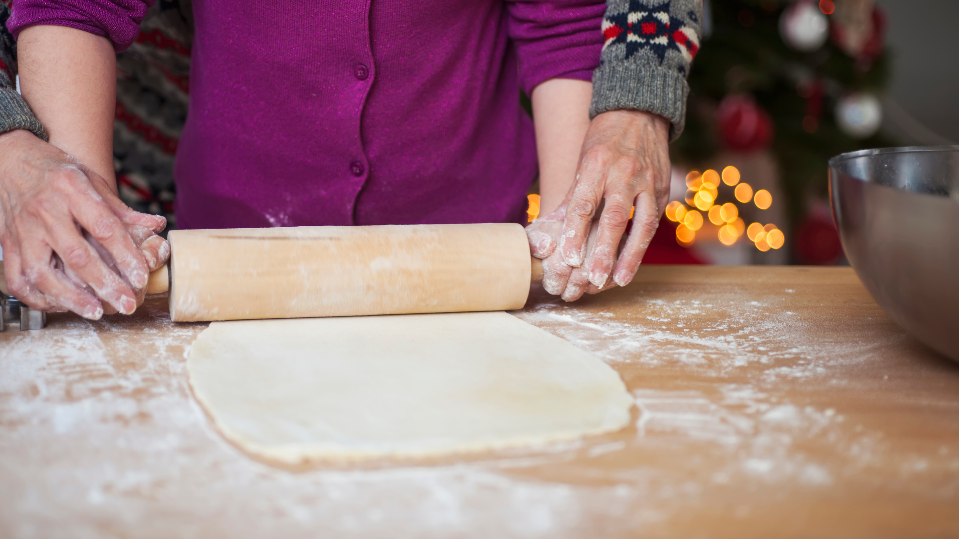 Gemeinsame Osterbäckerei in Uromas Küche