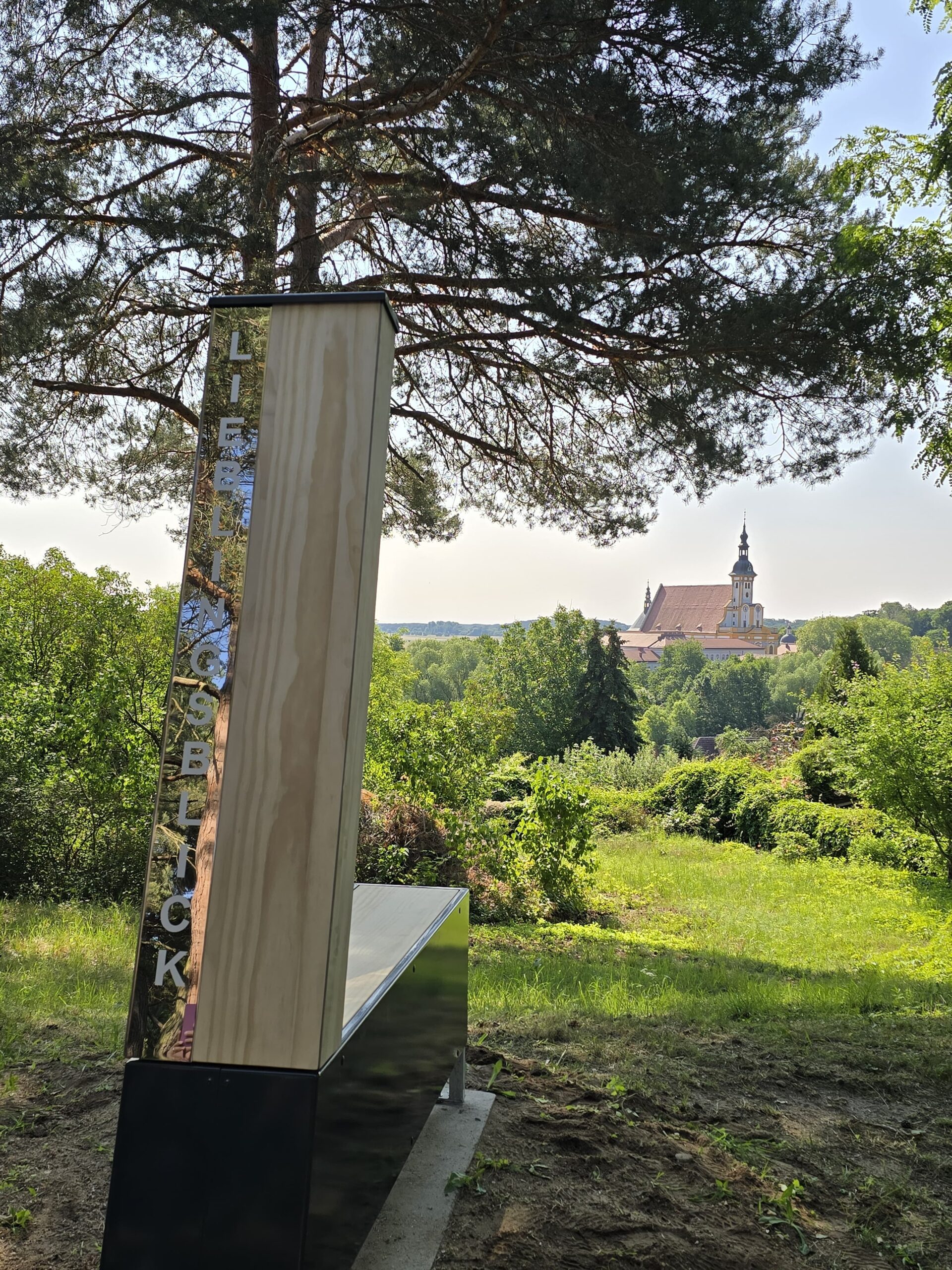 Erster Lieblingsblick des Seenland Oder-Sprees lädt in Neuzelle zum Verweilen ein.