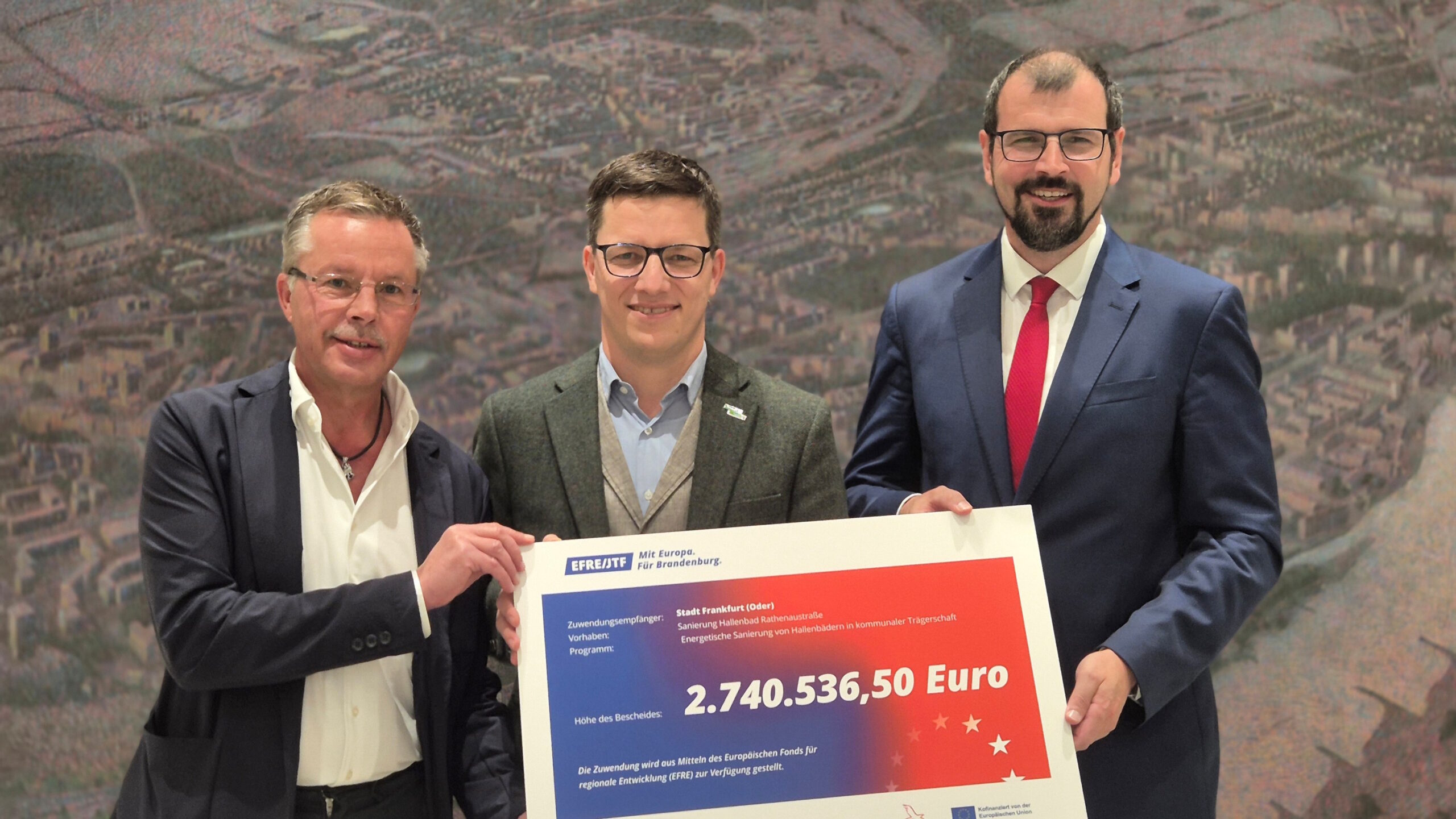 Frankfurt (Oder) erhält 2,74 Millionen Euro für Sanierung des Hallenbads