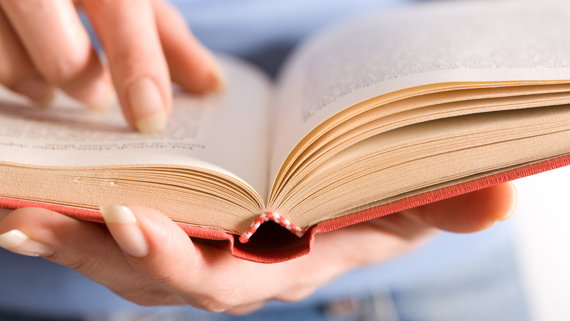 Autorin Sara Klatt liest in der Stadt- und Regionalbibliothek