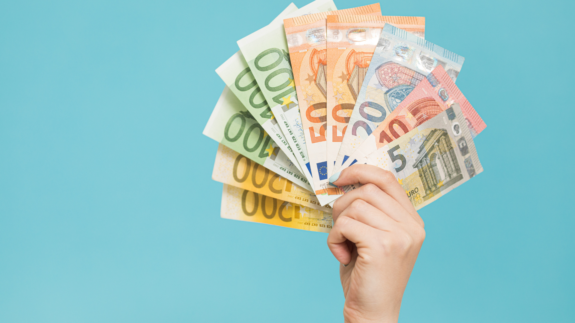 Kindergeld nach dem Schulabschluss: Was Eltern jetzt wissen sollten