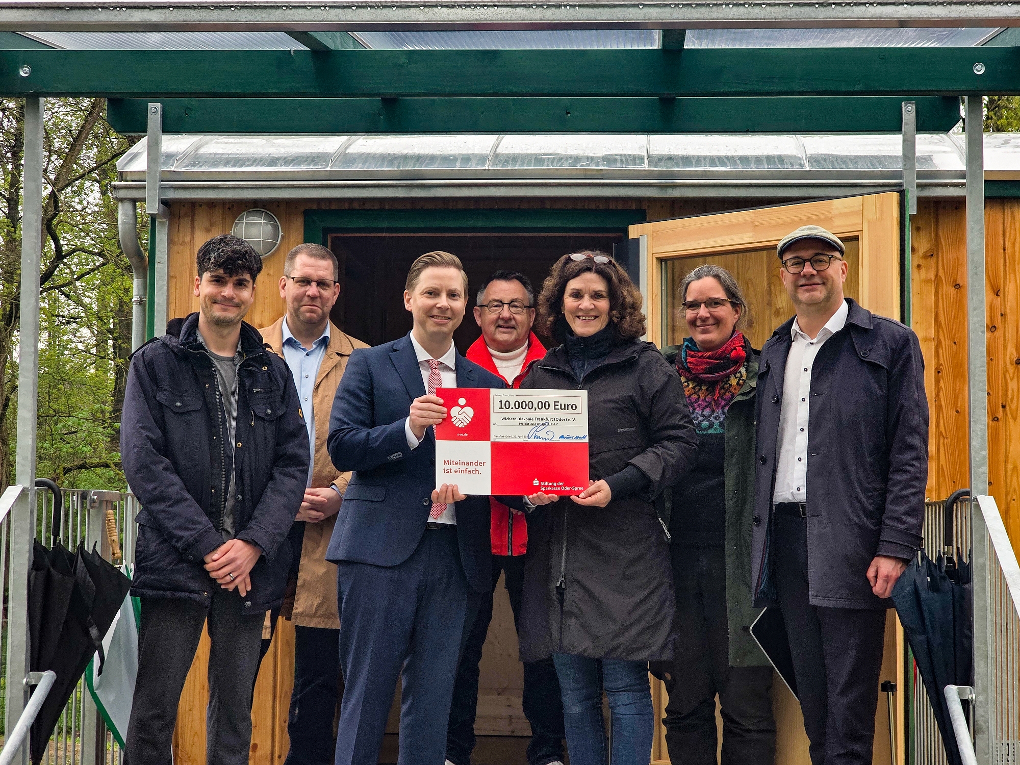 Stiftung der Sparkasse Oder-Spree unterstützt „Waldis Bau“ im Wildpark Frankfurt