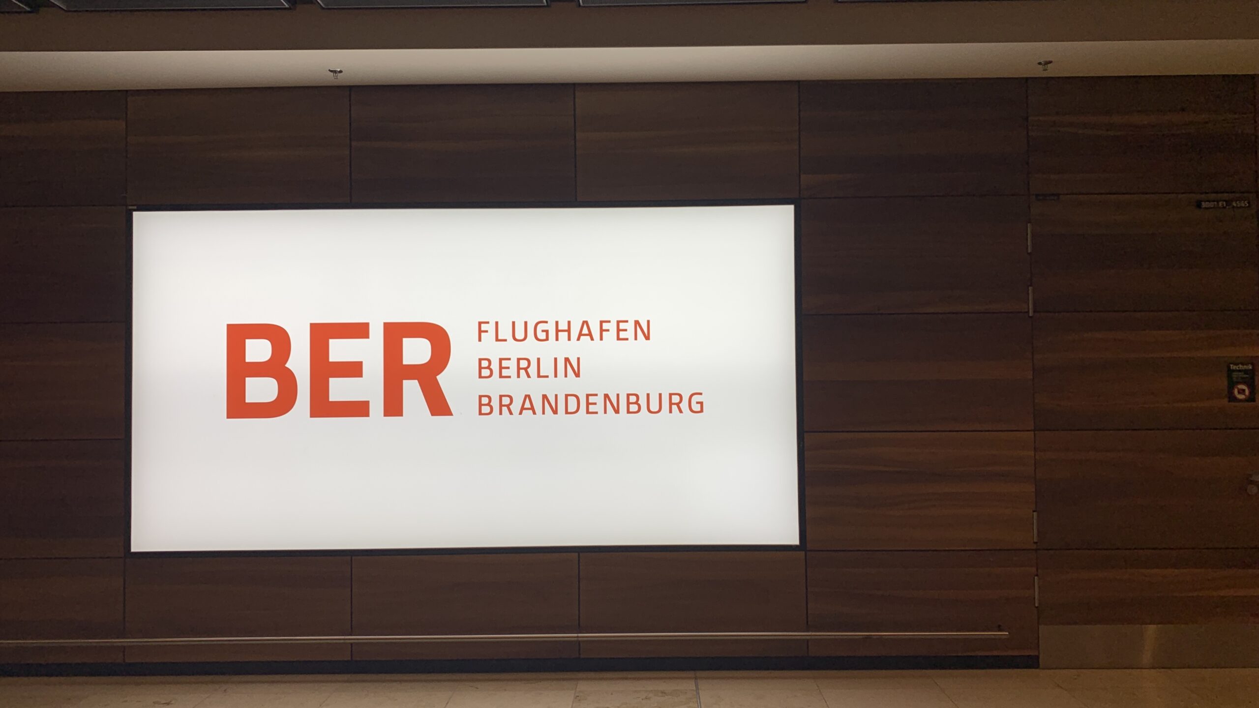 Absenkung der Luftverkehrsteuer: Wichtiges Signal für die Branche – Osten braucht mehr Langstreckenverbindungen