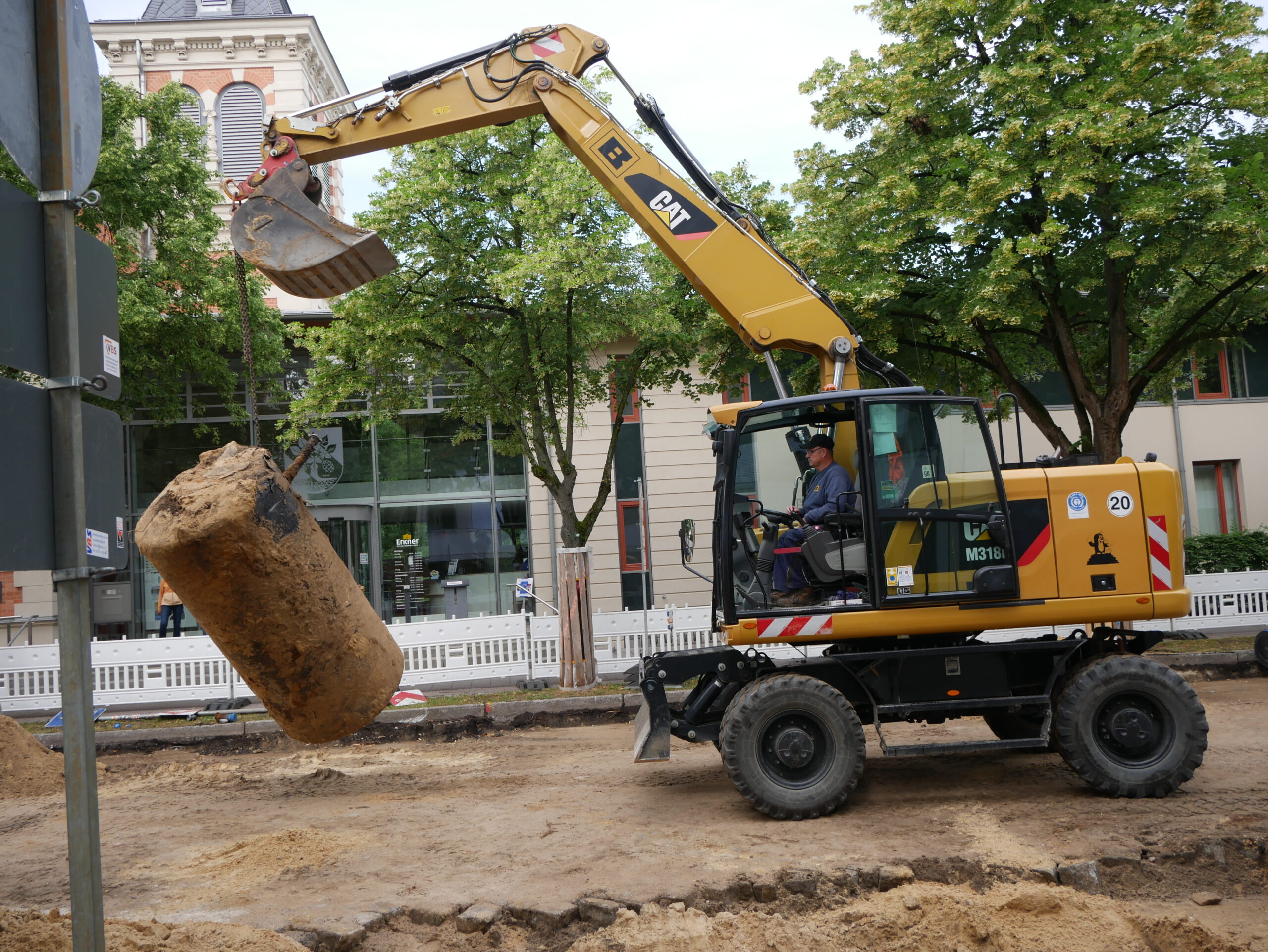Reste von Tankstellen geborgen